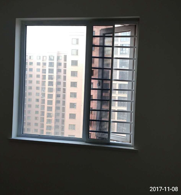 单扇平推窗
